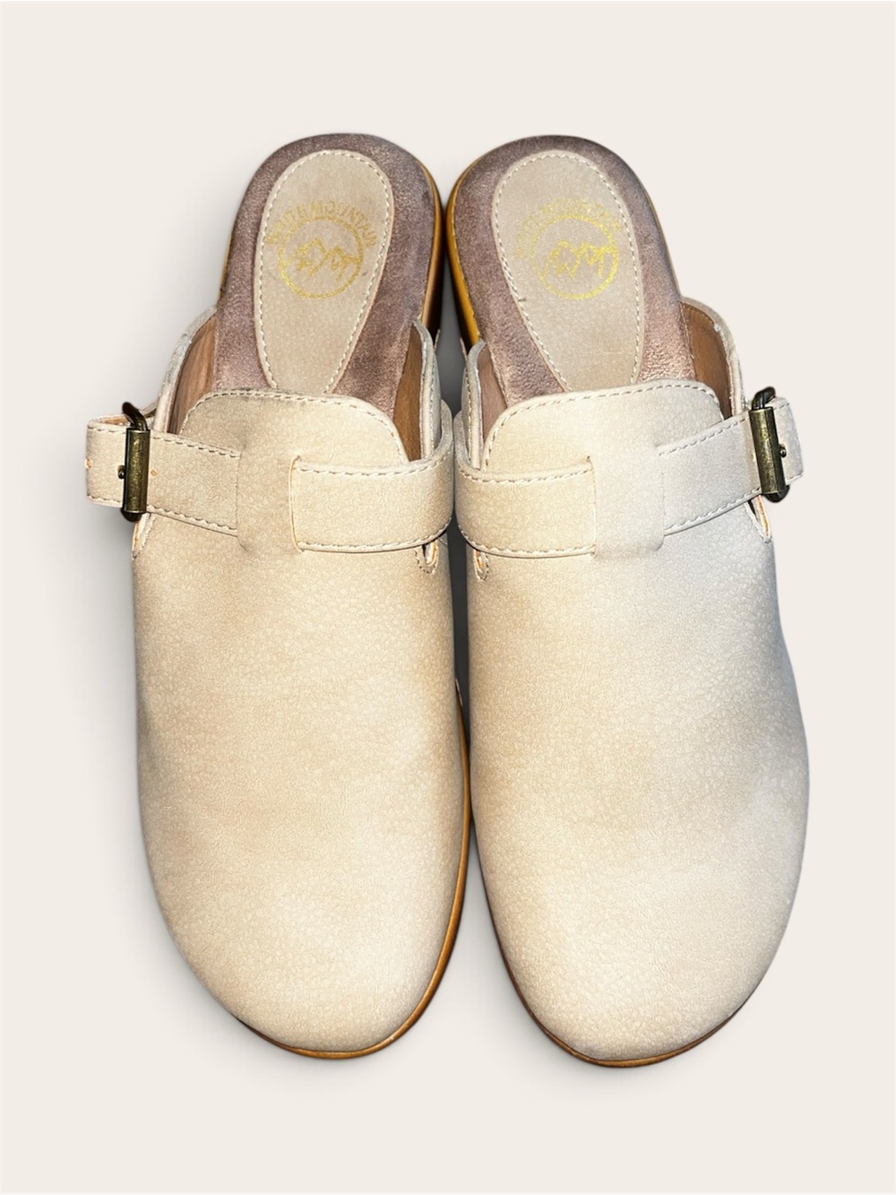 Women’s White Mountain Clogs size 8 - Picture 2 of 11